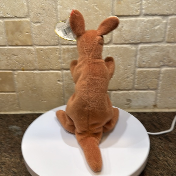 Ty Beanie Kangaroo “ Pouch “ DOB 11-6-96 With Baby - Picture 4 of 7